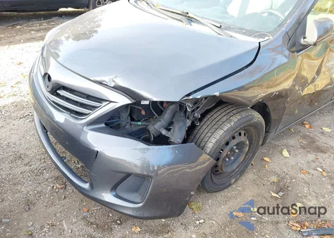 2013 Toyota Corolla Le z USA, uszkodzony, nr VIN 2T1BU4EE1DC959539